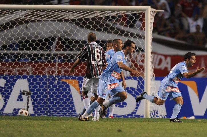 Fluminense empata em casa na estreia da Libertadores