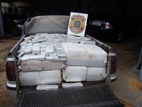 Uma tonelada de maconha &eacute; apreendida pela PF 
