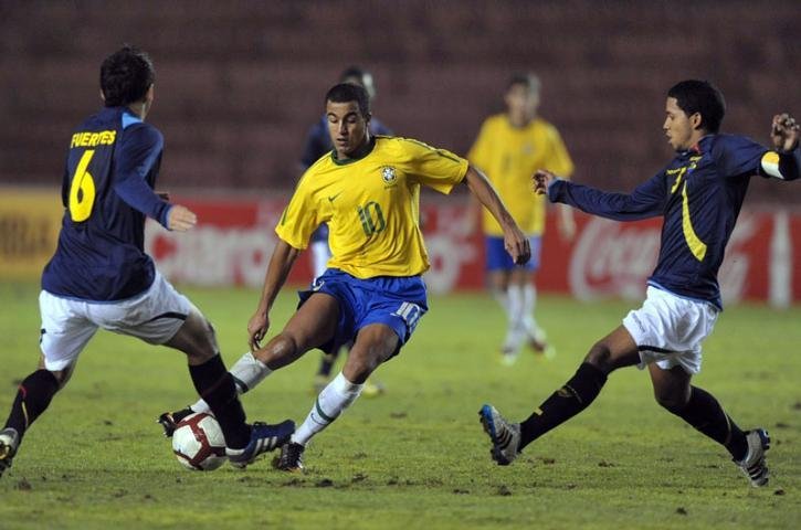Sele&ccedil;&atilde;o Brasileira Sub-20 precisa apenas empatar com o Uruguai para garantir vaga nos Jogos Ol&iacute;mpicos de Londres-2012 