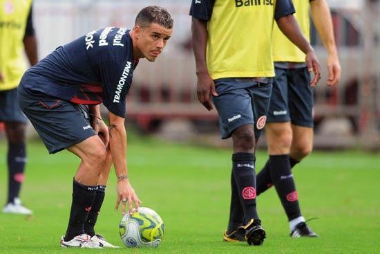 Argentino deve estar em campo na partida deste domingo, no Beira-Rio