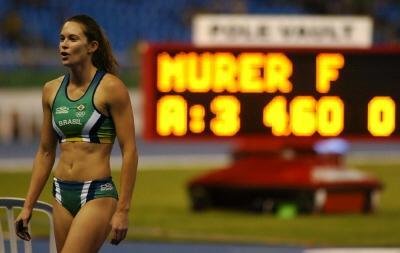Fabiana Murer sente dores e fica em quinto na Ucr&acirc;nia