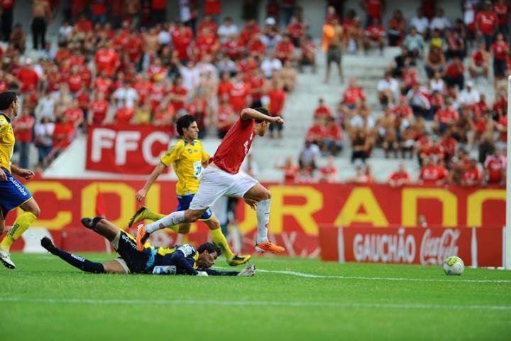 Leandro Dami&atilde;o brilha e define a vit&oacute;ria do Inter sobre o Pelotas
