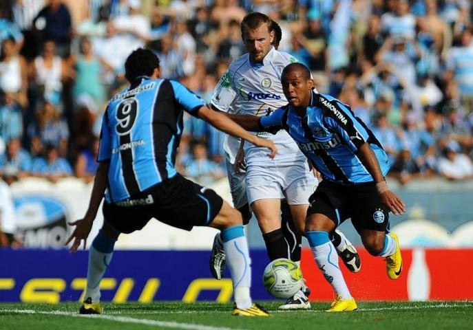 Gabriel confia no &acute;esp&iacute;rito copeiro` do Gr&ecirc;mio para ir bem na Libertadores