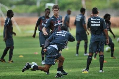 Bolatti deve estrear na vaga de Wilson Matias contra o Emelec