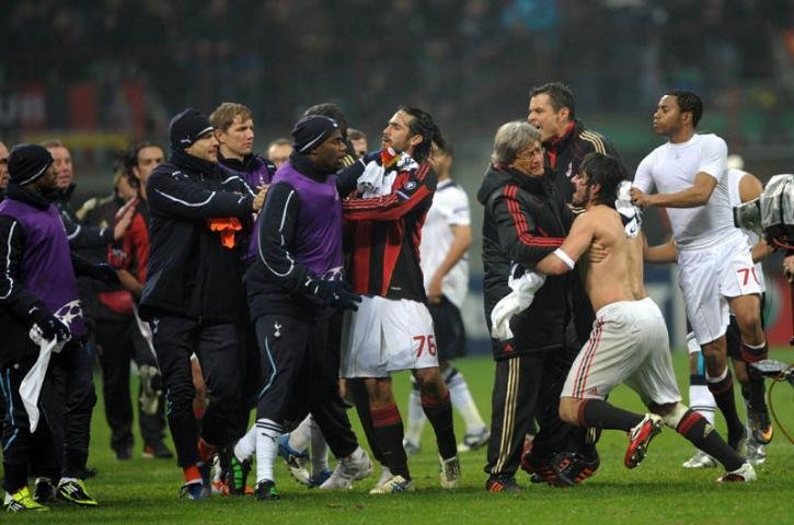 Tottenham venceu o Milan na It&aacute;lia pela Liga dos Campe&otilde;es