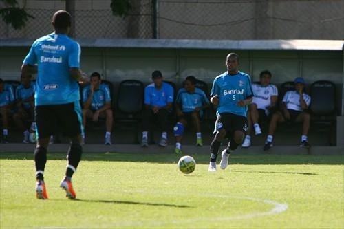 Fernando se destaca em coletivo de reservas no Gr&ecirc;mio
