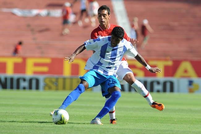 Cruzeiro prende a bola