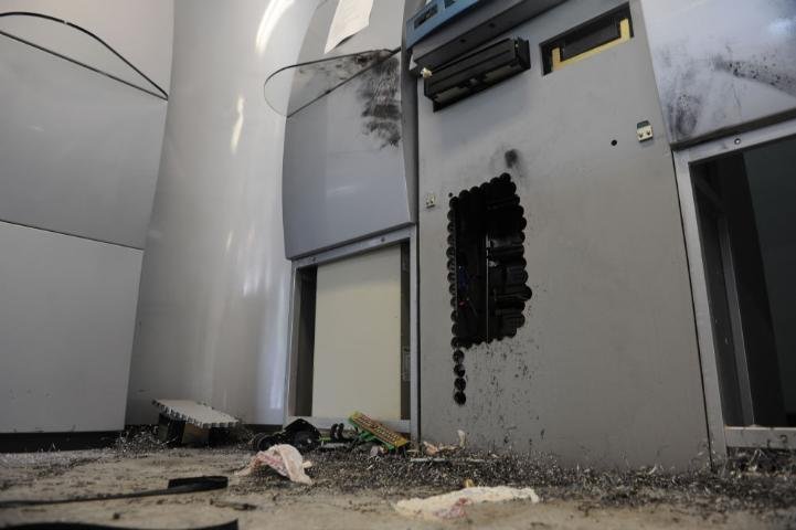 Ag&ecirc;ncia do Banco do Brasil &eacute; arrombada em Porto Alegre