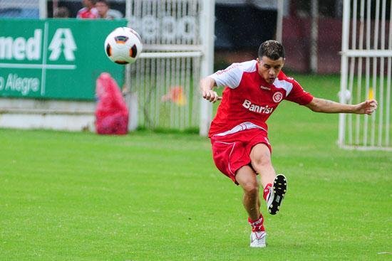 Roth encaminha Inter para o jogo contra o Jaguares