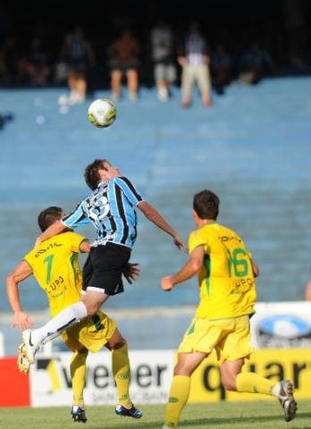 Equipe Tricolor aplicou 5 a 0 no time de Erechim
