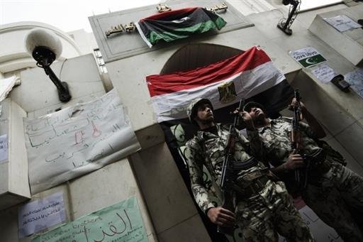 Civis s&atilde;o funcion&aacute;rios de empresa que opera em Benghazi, foco de conflitos que deixaram 173 mortos