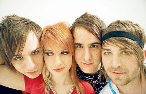 Paramore encerra turn&ecirc; brasileira com show em Porto Alegre 