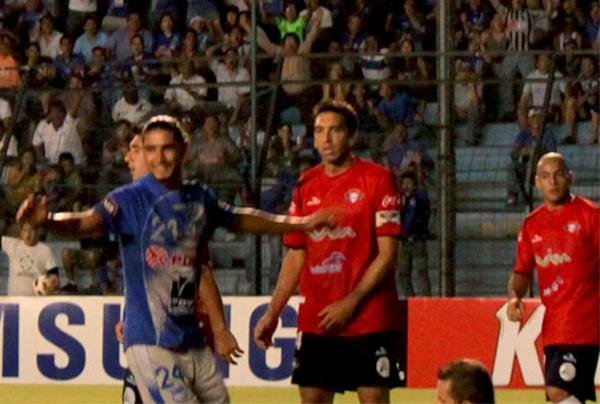 Emelec vence Jorge Wilstermann e assume lideran&ccedil;a do grupo do Inter