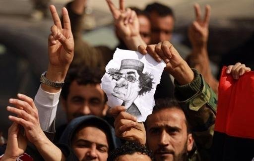 Kadafi acusa rebeldes de servirem aos interesses de Bin Laden