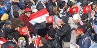Polícia usa bombas de gás para dispersar protesto na Tunísia