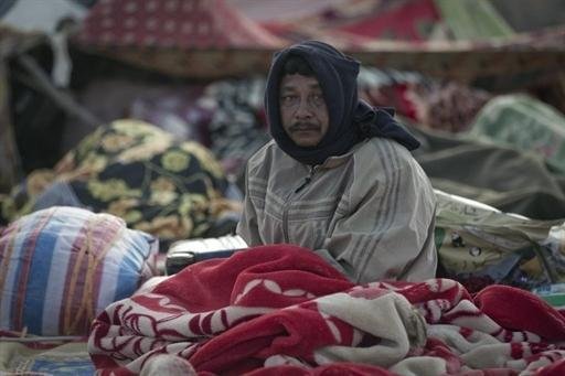 A fronteira da L&iacute;bia com a Tun&iacute;sia est&aacute; sendo controlada pelas for&ccedil;as leais ao regime de Muammar Kadaf