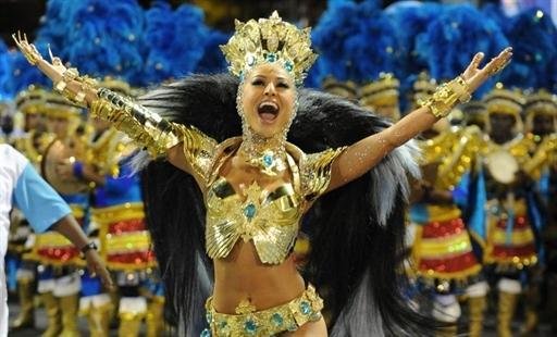 Sabrina Sato tamb&eacute;m abrilhantou o desfile da Vila Isabel