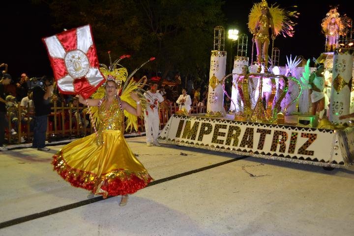 Imperatriz da Zona Norte &eacute; a campe&atilde; do Carnaval de Cruz Alta 