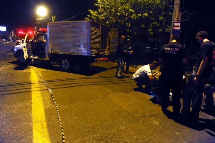 Avenida Otto Niemeyer, na zona Sul de Porto Alegre, chegou a ser interditada ap&oacute;s assassinato
