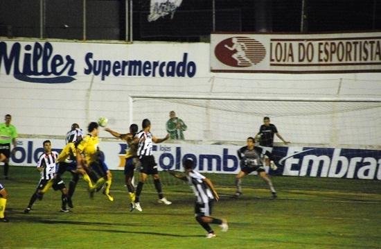 Gauch&atilde;o tem 20 gols em sete jogos pela Ta&ccedil;a Farroupilha