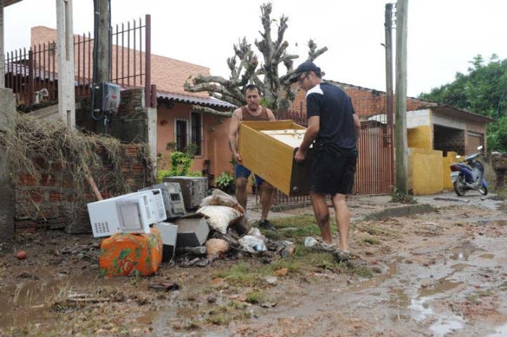 Enxurrada deixou sete mortos e causou destrui&ccedil;&atilde;o em S&atilde;o Louren&ccedil;o do Sul