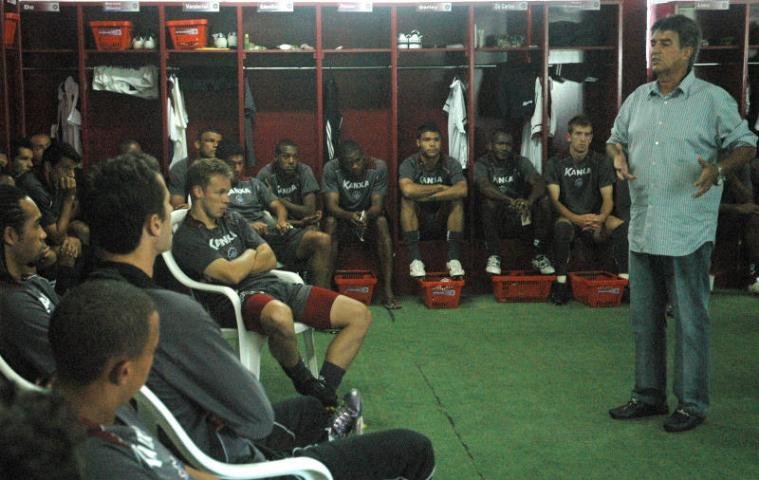 Caxias apresenta t&eacute;cnico Luiz Carlos Ferreira 