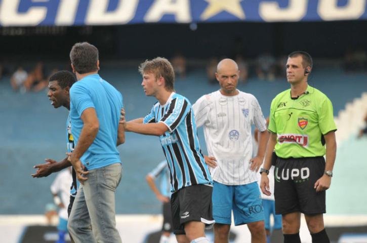 Gr&ecirc;mio estreia com derrota no segundo turno do Gauch&atilde;o