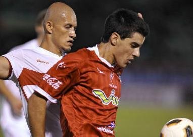 &acute;Eu n&atilde;o sei o que &eacute; altitude`, afirma Nei ap&oacute;s a goleada do Inter