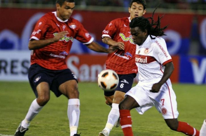 Vice-presidente elogiou "dedo do t&eacute;cnico" para que o time controlasse a partida