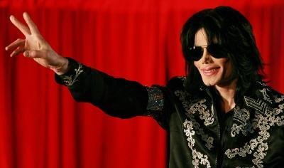 Irm&atilde;o de Michael Jackson lan&ccedil;a livro sobre o m&uacute;sico