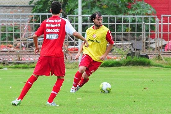 Inter ter&aacute; apenas tr&ecirc;s titulares contra o Novo Hamburgo neste s&aacute;bado