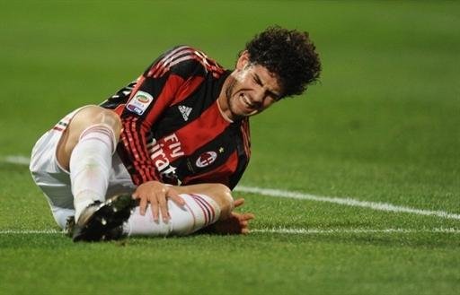 Milan confirma les&atilde;o e Pato desfalca Brasil em amistoso