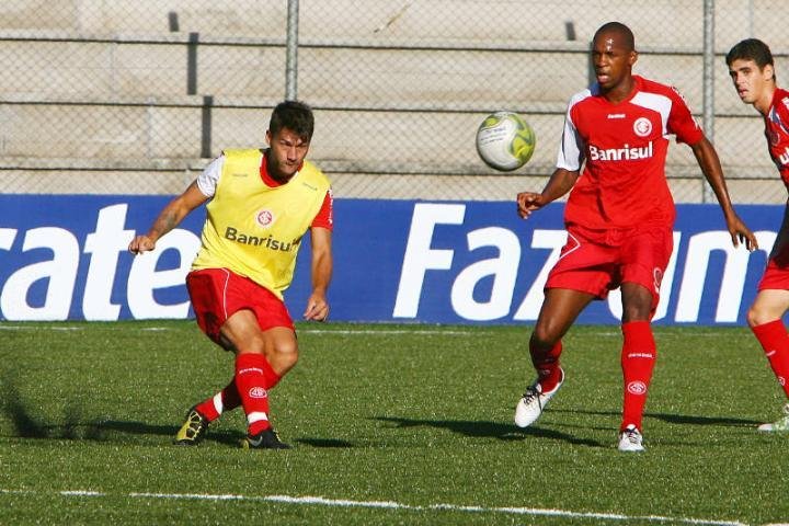 Rafael Sobis deve ser o substituto de Z&eacute; Roberto contra o S&atilde;o Jos&eacute;