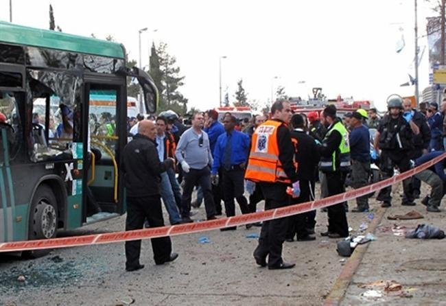 Explos&atilde;o em &ocirc;nibus deixa dezenas de feridos em Jerusal&eacute;m
