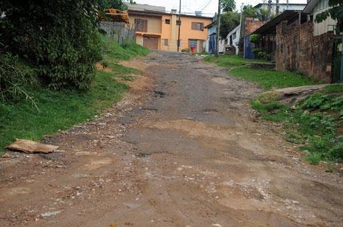 Moradores do Jardim Carvalho pedem o asfaltamento de ruas h&aacute; d&eacute;cadas
