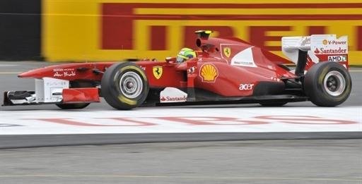 Massa v&ecirc; Ferrari menos competitiva e critica pneus
