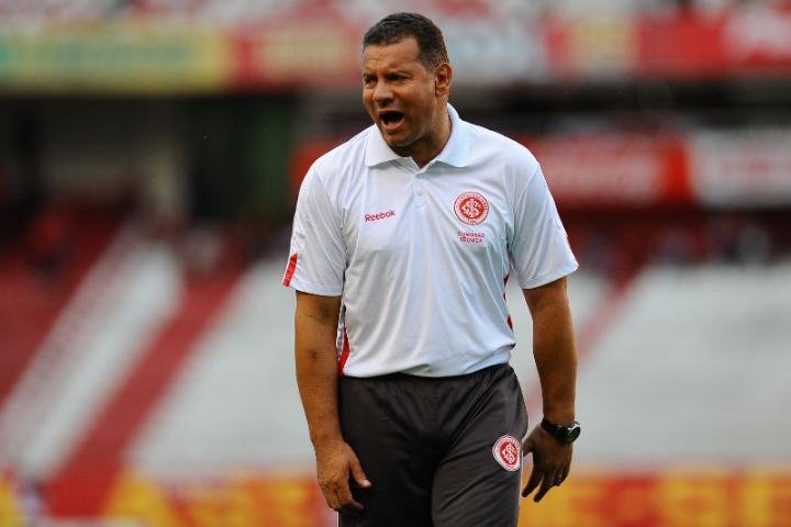 Roth lamenta gols perdidos pelo ataque do Inter