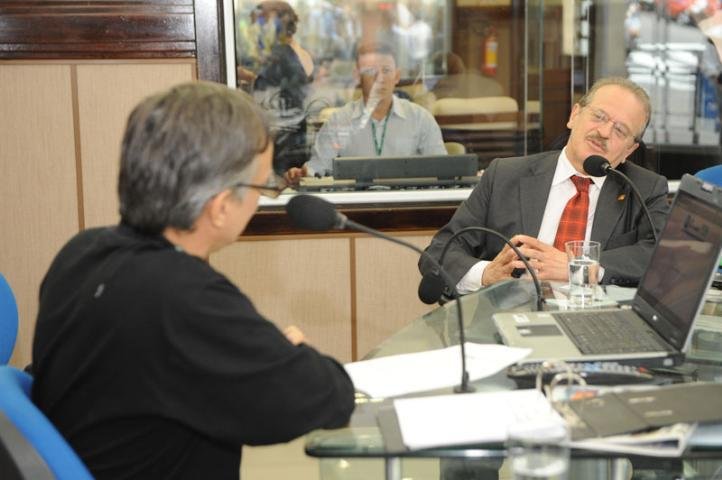 Governador foi entrevistado pelo jornalista Juremir Machado da Silva