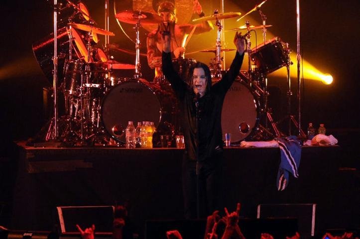Ozzy Osbourne deu uma aula de heavy metal na Capital ontem &agrave; noite