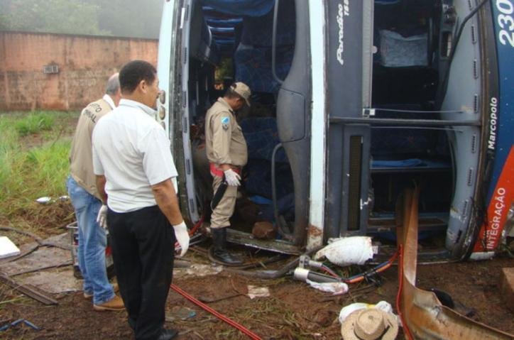 Confirmada segunda morte de ga&uacute;cho em acidente de &ocirc;nibus no MS