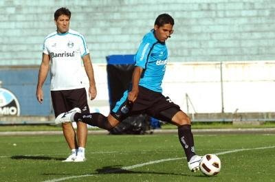 Willian Magr&atilde;o acredita em t&iacute;tulos mesmo com m&aacute;s atua&ccedil;&otilde;es
