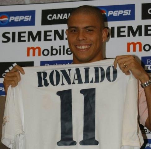 Ronaldo recebe homenagem e dar&aacute; pontap&eacute; inicial em jogo do Real Madrid