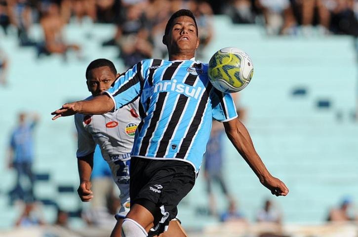Leandro &eacute; o artilheiro que a torcida do Gr&ecirc;mio esperava