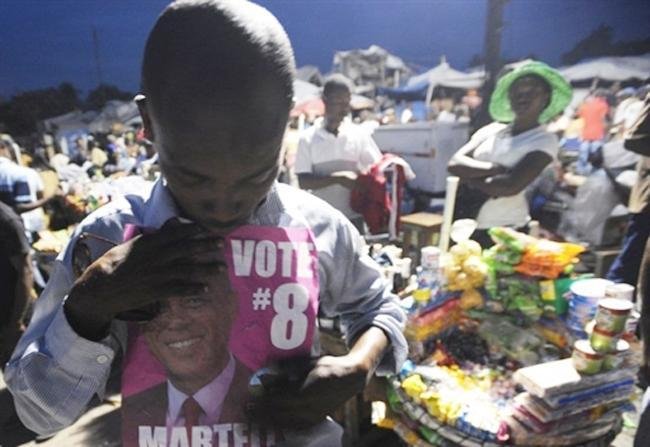 Segundo resultado preliminar, cantor popular vence elei&ccedil;&otilde;es presidenciais no Haiti