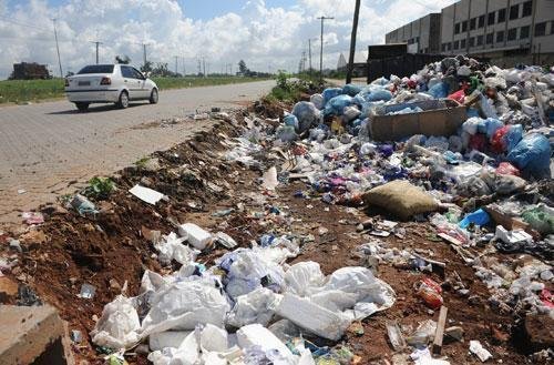 Precariedade marca rua de Porto Alegre