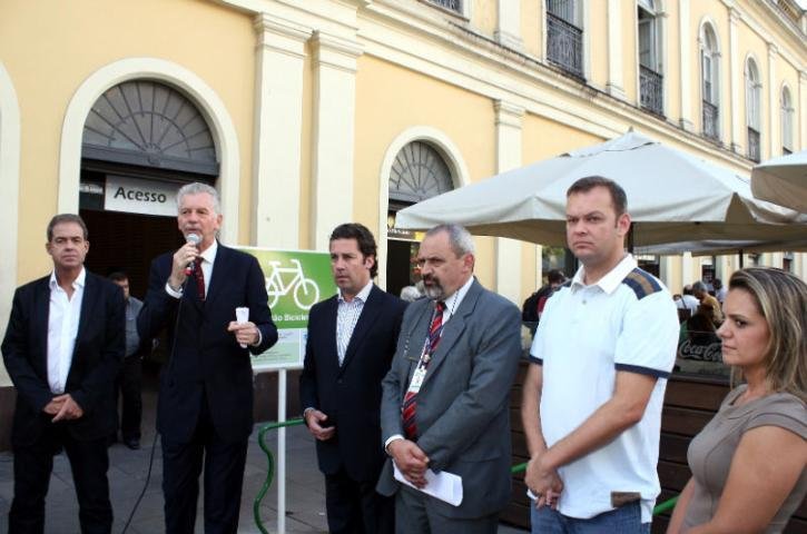 Inaugura&ccedil;&atilde;o do biciclet&aacute;rio do Mercado P&uacute;blico