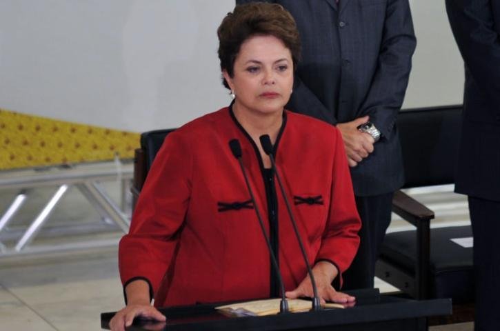 Dilma pretende comparecer ao vel&oacute;rio das crian&ccedil;as mortas em ataque no Rio