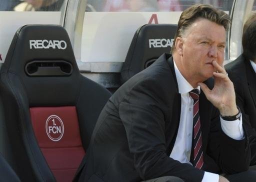 Bayern de Munique demite Van Gaal
