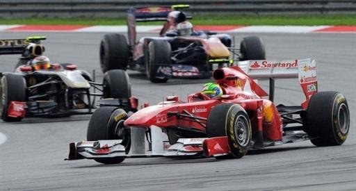 Massa diz que erro da Ferrari impediu briga pelo p&oacute;dio