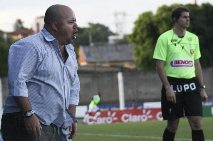 Julinho Camargo comandou o time que superou o Lajeadense